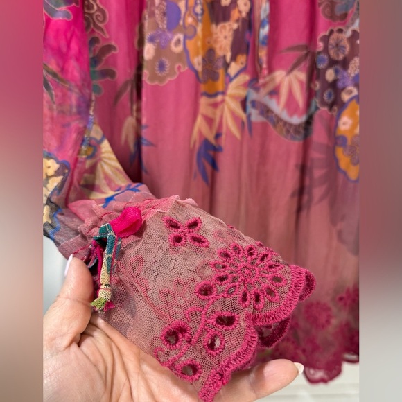 New with tags JOHNNY WAS Mazzy Floral Print Contrast Embroidered Mesh Top - Picture 4 of 6